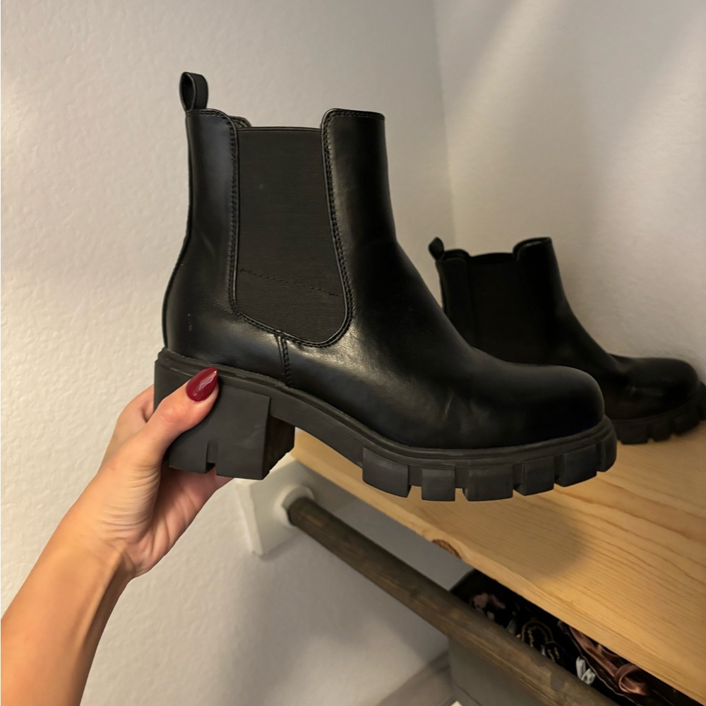 Madden Girl Boots